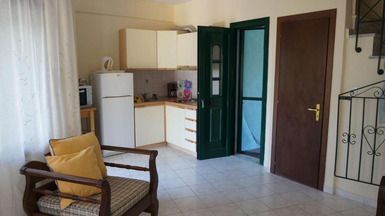 Eva'S Houses Nikiti Екстер'єр фото