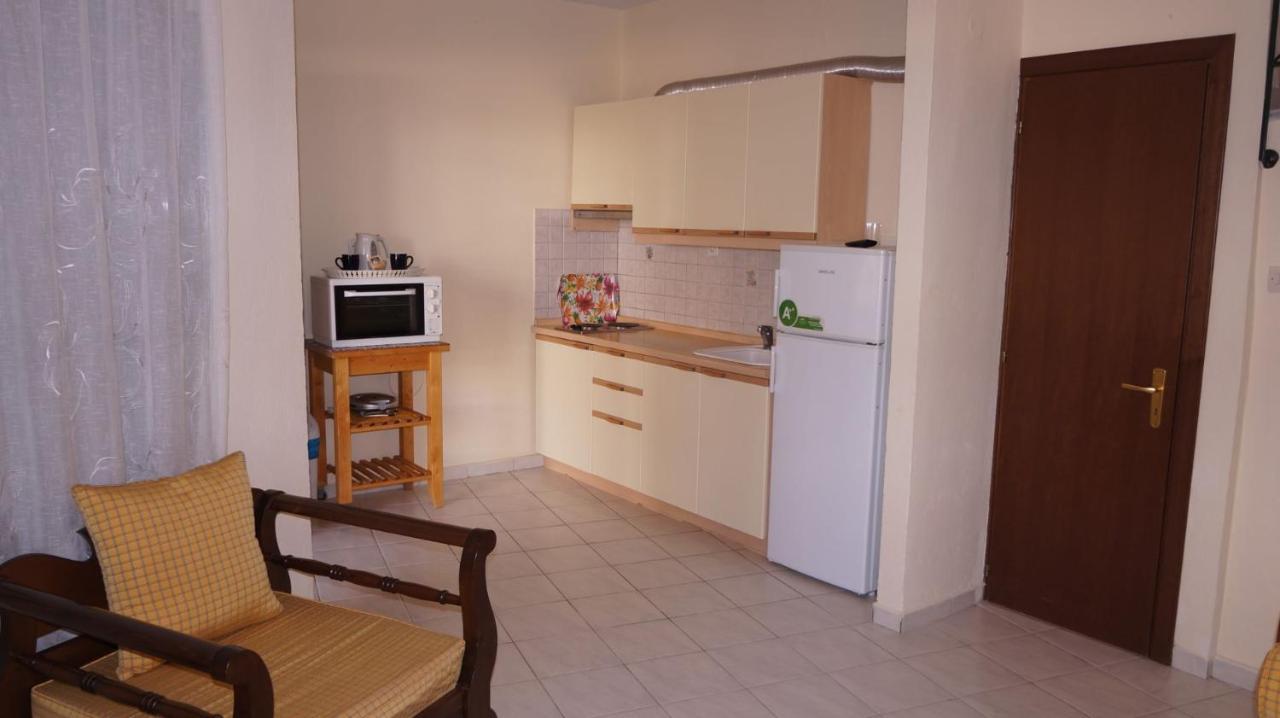 Eva'S Houses Nikiti Екстер'єр фото